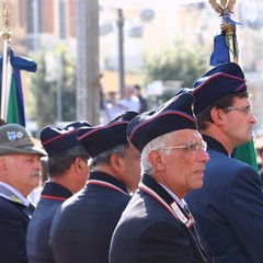 La cerimonia per le vittime del crollo di via Roma