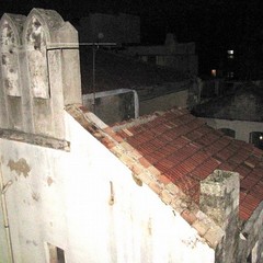 Via Trento, crolla il tetto della Chiesa