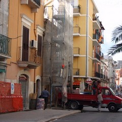 Evacuato edificio in piazza Di Vittorio