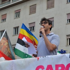 Gli studenti accolgono la carovana di Libera