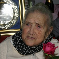 Tanti auguri, nonna Angela Chiariello compie 100 anni