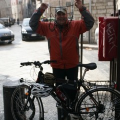 Gregorios Verroiotis, un giornalista in bici