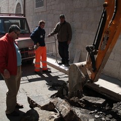 Via dei Greci sprofonda