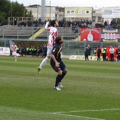 Barletta-Lecce 1-2, derby amaro per i biancorossi