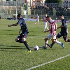 Barletta-Lecce 1-2, derby amaro per i biancorossi
