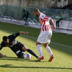 Barletta-Lecce 1-2, derby amaro per i biancorossi