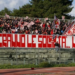 Barletta-Lecce 1-2, passione e coreografie sugli spalti