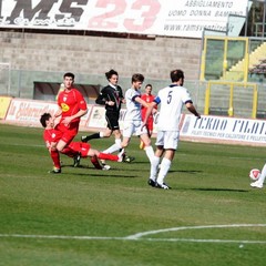 Calcio, ko con polemiche per il Barletta contro il Gubbio