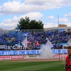 Barletta-Andria, uno spettacolo dentro e fuori dal campo