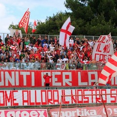 Barletta-Andria, uno spettacolo dentro e fuori dal campo