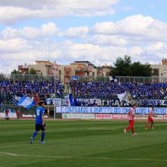 Barletta-Andria, uno spettacolo dentro e fuori dal campo