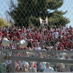Andria-Barletta, festa e spettacolo anche sugli spalti