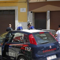 Conflitto a fuoco a Barletta tra carabinieri e rapinatori: è caccia all'uomo