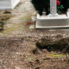 Condizioni precarie al cimitero di Barletta