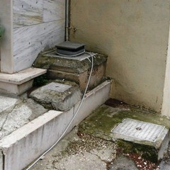Condizioni precarie al cimitero di Barletta