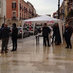 Azionariato popolare in piazza con "I biancorossi"