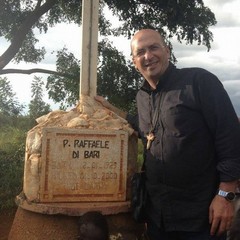 Don Vito Carpentiere in Uganda