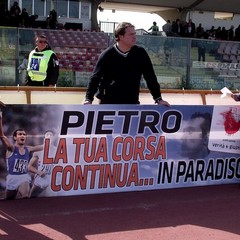 Calcio, il Barletta commemora Pietro Mennea