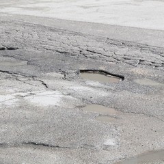 Guarda che buca, tra via Lattanzio e via Dibari