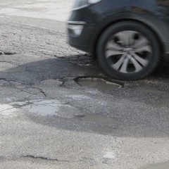 Guarda che buca, tra via Lattanzio e via Dibari