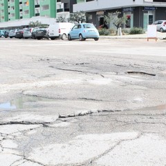 Guarda che buca, tra via Lattanzio e via Dibari
