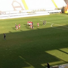 Calcio, Perugia-Barletta 3-0