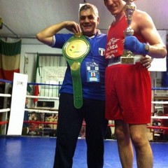 Giuseppe Dileo festeggia il Trofeo Gnatta con il maestro Salvemini