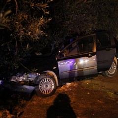 Incidente su via Canosa tra una Fiat Stilo e una Ford Fiesta