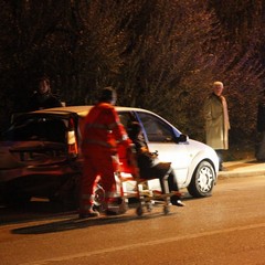 Incidente su via Canosa tra una Fiat Stilo e una Ford Fiesta