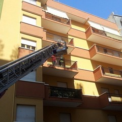 Vigili del fuoco in via Girondi