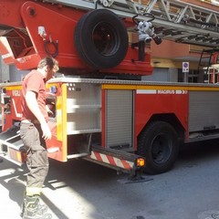 Vigili del fuoco in via Girondi