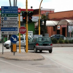 Via Foggia, dove è finito il semaforo?