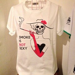 Maglietta del Leo Club contro il tabagismo