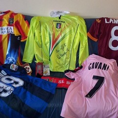 Riffa di beneficenza per Telethon: il materiale messo a disposizione dall'arbitro Antonio Damato