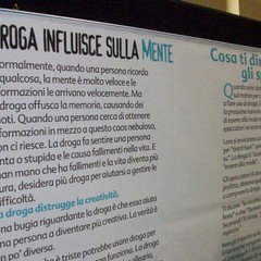 Mostra sulla droga alla galleria del Curci