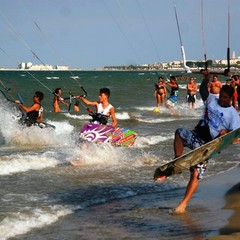 Free Kite Fest a Barletta, un successo in riva al mare