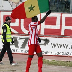 Ameth Fall, dalle critiche alla standing ovation