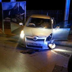 Auto rompe tubo del gas metano a Trani in via Barletta