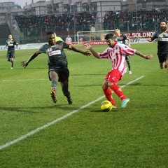 Calcio, Barletta-Lecce 1-1