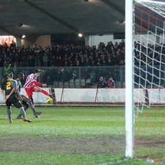 Calcio, Barletta-Lecce 1-1