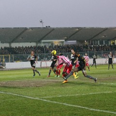 Calcio, Barletta-Lecce 1-1