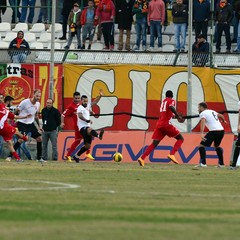 Calcio, Messina-Barletta 0-2