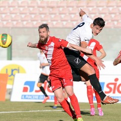 Calcio, Messina-Barletta 0-2