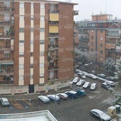 30 dicembre 2014, scende la neve su Barletta