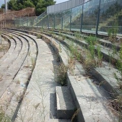 Stadio "Cosimo Puttilli", curva sud in stato di abbandono
