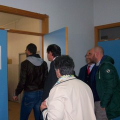 Il sindaco Cascella visita l'Ufficio Tributi di Barletta