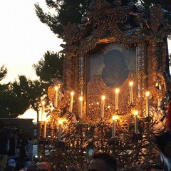 Barletta festeggia i Santi Patroni in processione