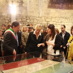 Il sindaco Cascella, il ministro Pinotti e la restauratrice Monica Cannillo