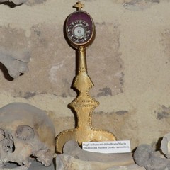 bt chiesa di s gaetano 27 primo piano della teca contenente le reliquie della b ta maria maddalena starace