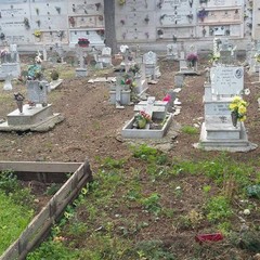 Ancora degrado al Cimitero di Barletta